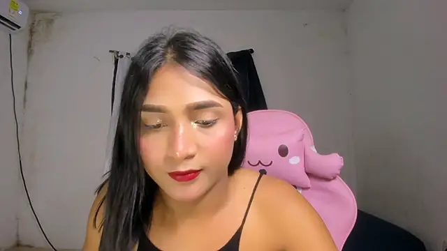 Snapshot of Miss_noah18 chatting on 09-21-25, 06:42 Miss noah18 online show from 09-21-25, 06:42