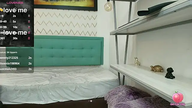 SusanSmith40 online show from 03-17-25, 08:09