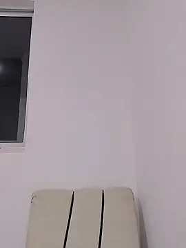 Brendabluee online show from 01-16-25, 01:27