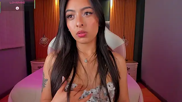 Snapshot of Camila_dupont chatting on 09-13-25, 04:01 Camila dupont online show from 09-13-25, 04:01
