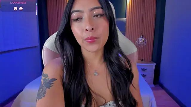 Snapshot of Camila_dupont chatting on 09-18-25, 03:52 Camila dupont online show from 09-18-25, 03:52