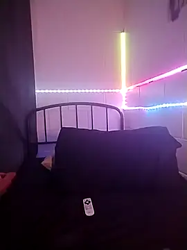 k1oudE online show from 04-05-26, 06:38