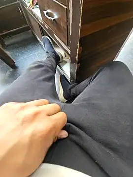 pyasevickybabu563 online show from 03-06-25, 04:41