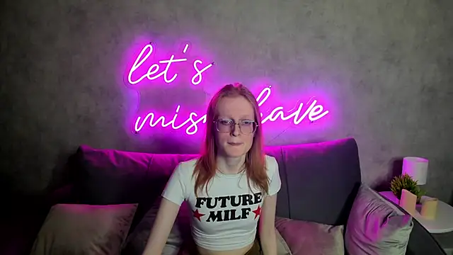 Snapshot of ElizabethHarpper chatting on 02-01-25, 02:13 ElizabethHarpper online show from 02-01-25, 02:13