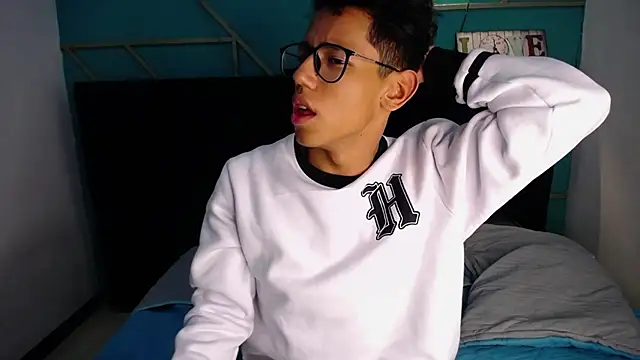 RyanPricee online show from 01-12-25, 08:57