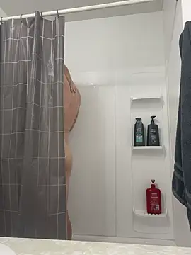 tcadle1824 online show from 12-27-24, 04:32