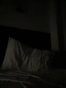 tcadle1824 online show from 04-10-26, 01:33