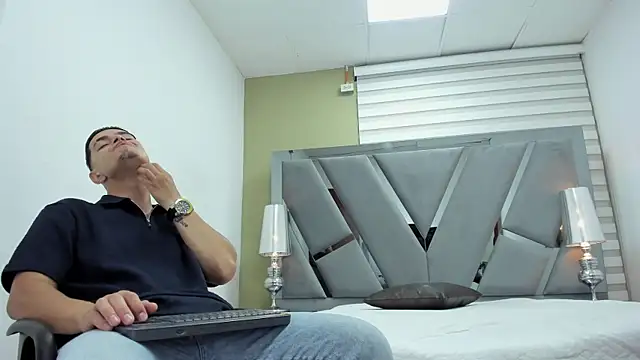 DAVID VICTORIAA online show from 07-29-26, 01:20