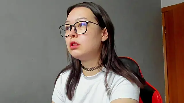 kittenrisha online show from 01-20-25, 07:36