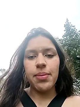 Snapshot of Danni_shy chatting on 03-18-25, 04:37 Danni shy online show from 03-18-25, 04:37
