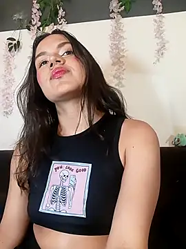 Danni shy online show from 04-21-26, 11:40