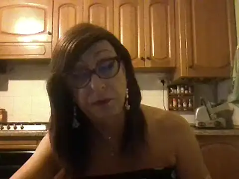 Snapshot of Tiabet chatting on 10-29-25, 02:52 Tiabet online show from 10-29-25, 02:52