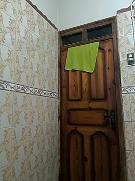 Snapshot of KlachDZ chatting on 02-22-25, 04:09 KlachDZ online show from 02-22-25, 04:09