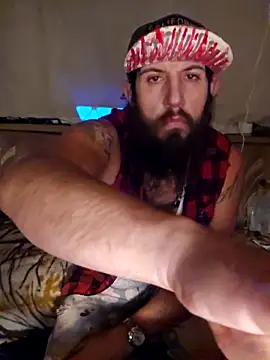 StruggleSnuggles online show from 10-31-25, 03:07