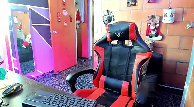 Adam Valenciia online show from 12-31-24, 02:14