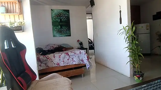 Snapshot of Adam_Valenciia chatting on 05-07-26, 12:43 Adam Valenciia online show from 05-07-26, 12:43
