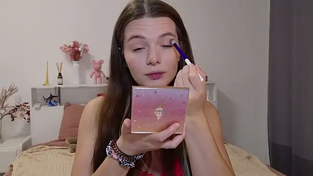 Nellie Medina online show from 10-02-25, 09:22