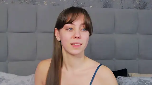 Snapshot of TheEmma chatting on 02-03-25, 12:14 TheEmma online show from 02-03-25, 12:14