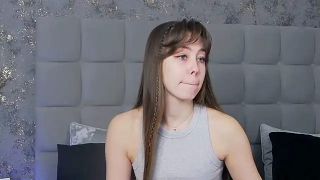 Snapshot of TheEmma chatting on 02-28-25, 08:20 TheEmma online show from 02-28-25, 08:20