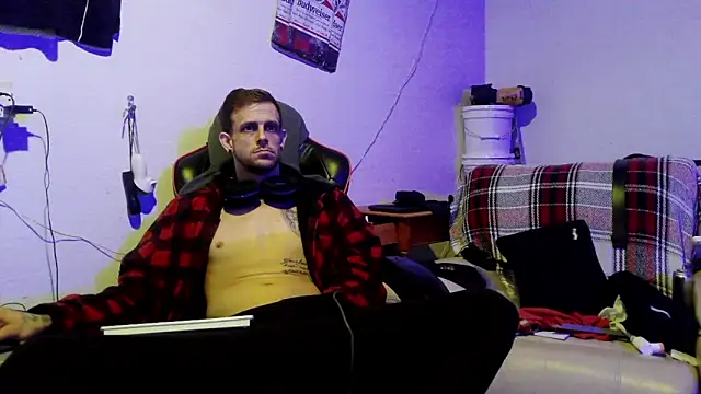 Snapshot of JamesMichael88 chatting on 02-24-25, 05:42 JamesMichael88 online show from 02-24-25, 05:42