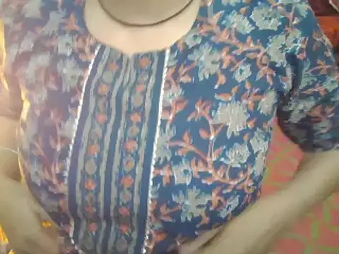 Snapshot of Hot-shanvi chatting on 01-20-25, 08:19 Hot-shanvi online show from 01-20-25, 08:19
