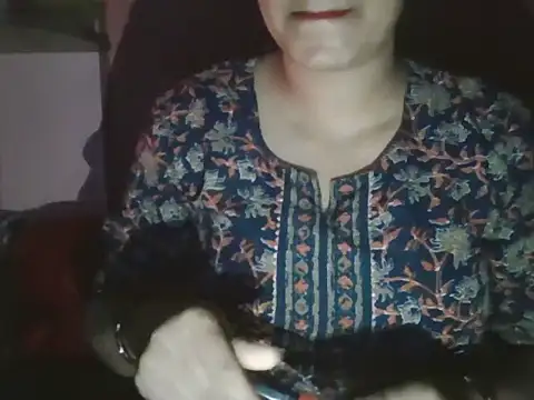 Hot-shanvi online show from 03-08-26, 04:33