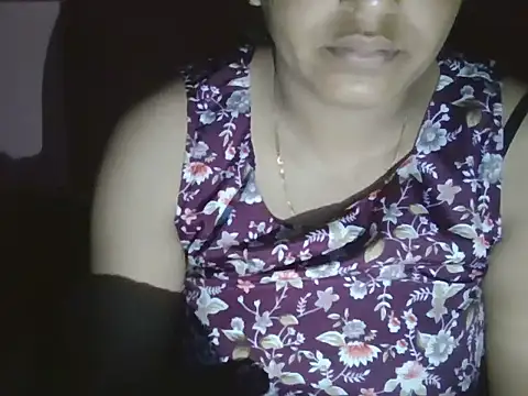 Hot-shanvi online show from 07-21-26, 11:40