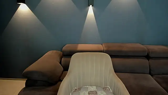 Snapshot of Monica_Weiss chatting on 03-17-25, 09:01 Monica Weiss online show from 03-17-25, 09:01