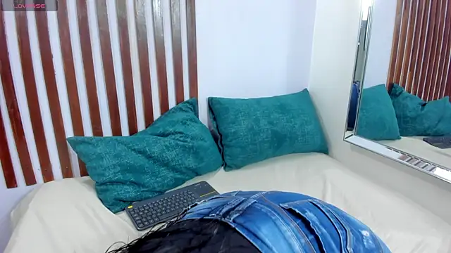 KRYSSTARITTER4 online show from 02-27-25, 10:04