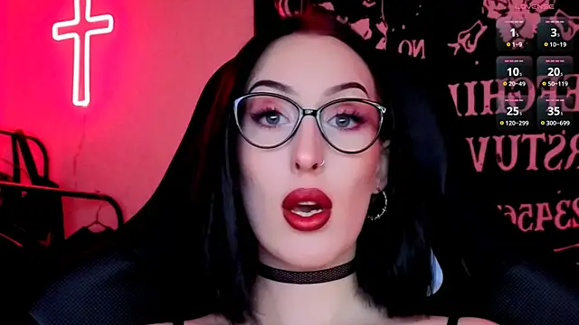 Miss Alice   online show from 05-08-26, 01:22