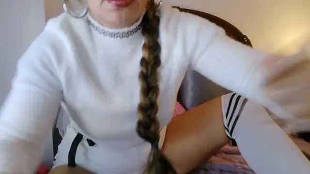 Snapshot of efecto22 chatting on 12-04-25, 08:56 efecto22 online show from 12-04-25, 08:56