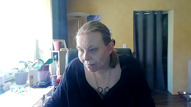 Snapshot of Sweet_Phoenix chatting on 03-19-25, 11:17 Sweet Phoenix online show from 03-19-25, 11:17