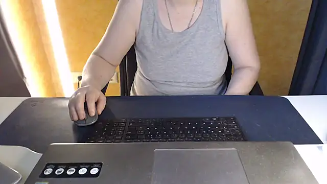 Sweet Phoenix online show from 06-05-26, 06:09