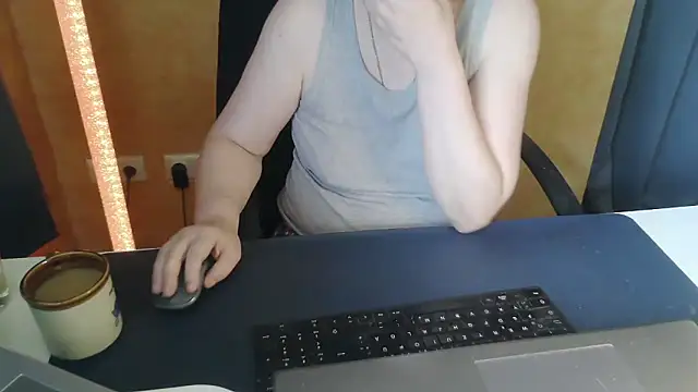 Sweet Phoenix online show from 06-11-26, 08:34