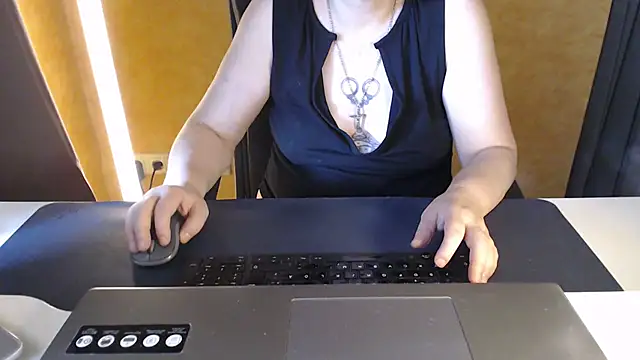 Sweet Phoenix online show from 07-11-26, 07:33