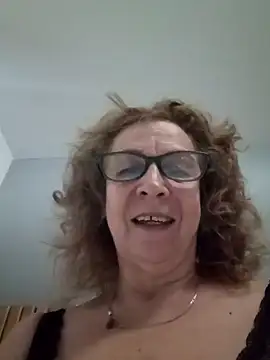 Snapshot of milchanel chatting on 02-06-25, 05:35 milchanel online show from 02-06-25, 05:35