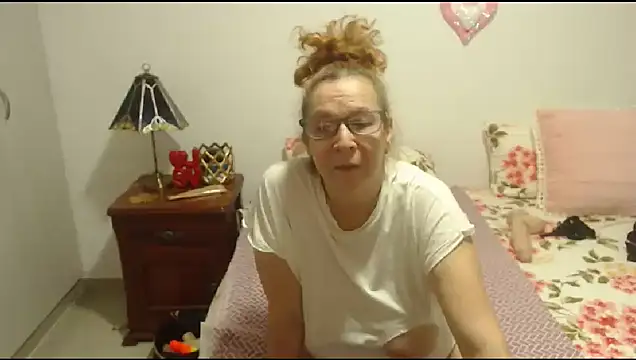 Snapshot of milchanel chatting on 09-10-25, 06:46 milchanel online show from 09-10-25, 06:46