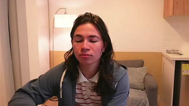 cute erelis  online show from 06-10-26, 07:18