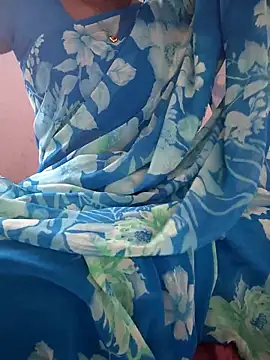 lovelygirl4567 online show from 04-13-26, 05:35