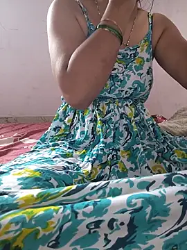 lovelygirl4567 online show from 05-14-26, 06:09