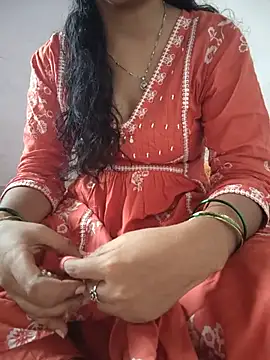 lovelygirl4567 online show from 05-22-26, 05:25