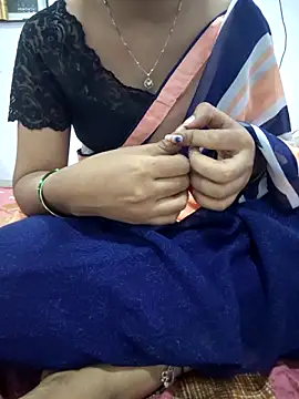 lovelygirl4567 online show from 05-25-26, 05:52