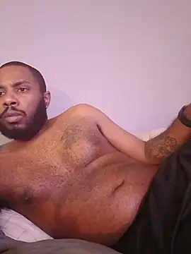 Snapshot of Caliclysm chatting on 12-01-25, 12:04 Caliclysm online show from 12-01-25, 12:04