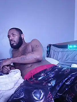 Snapshot of Caliclysm chatting on 12-14-25, 11:48 Caliclysm online show from 12-14-25, 11:48