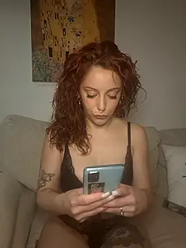 Snapshot of LollyJek_ chatting on 01-15-26, 06:00 LollyJek online show from 01-15-26, 06:00