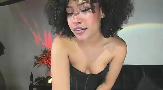 Snapshot of bronwgirl69 chatting on 02-17-25, 06:09 bronwgirl69 online show from 02-17-25, 06:09