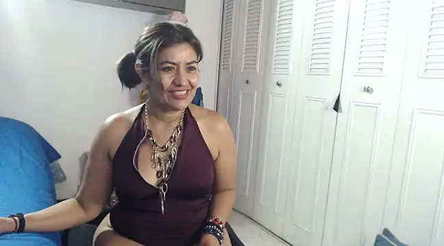 CamilaLix online show from 01-12-25, 12:18