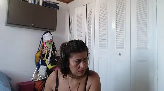 CamilaLix online show from 01-16-25, 03:24