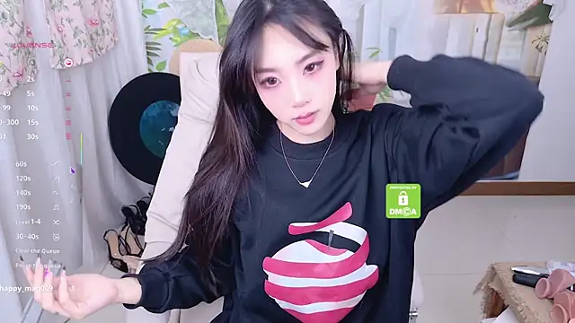 Snapshot of xiaotiantian-76 chatting on 06-24-26, 02:10 xiaotiantian-76 online show from 06-24-26, 02:10