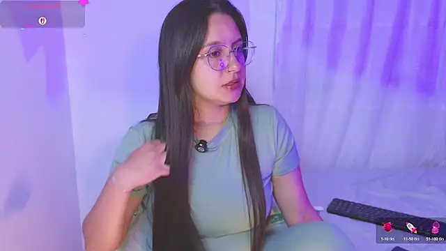 Snapshot of Gretta_Hot chatting on 03-16-26, 11:31 Gretta Hot online show from 03-16-26, 11:31